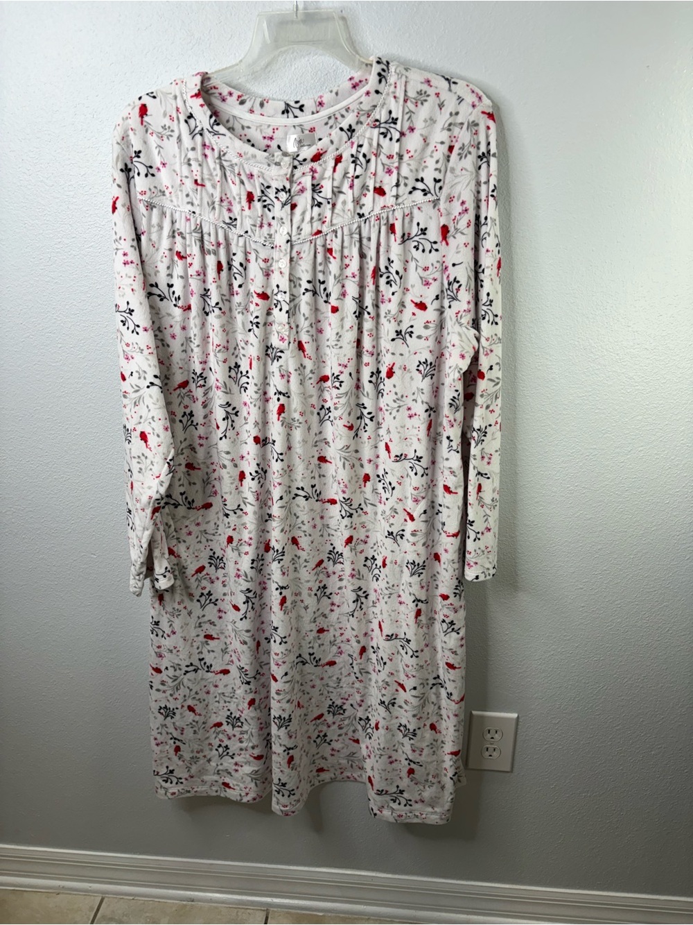 Aria Collection Nightgown 3X - Picture 8 of 8
